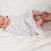 Little Chick London Simply Swaddle Sweetheart Grey 3-5M
