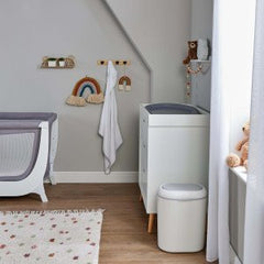 Shnuggle Change Time Eco-Touch Nappy Bin